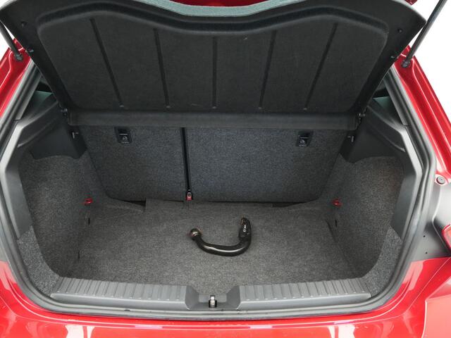 Seat IBIZA 1.0 TSI 95pk FR Business Intense Trekhaak Navigatie Camera Led Carplay Argon