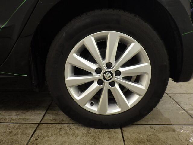 Seat IBIZA 1.0 TSI Style Business Intense Rijklaar incl. 12 mnd Garantie! Airco ECC Navi Carplay Cruise Control PDC Achter + Camera LM Velgen 15" LM Velgen Armsteun