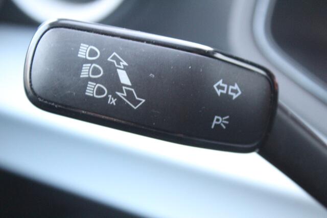 Seat IBIZA 1.0 EcoTSI Apple carplay/ Android auto l Cruise control l Climate control l Parkeer sensor