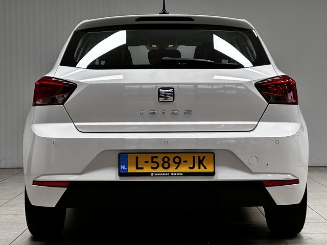 Seat IBIZA 1.0 TSI Style/ Apple + Android/ DAB+/ Clima/ Cruise/ Elek. pakket/ Isofix/ Bluetooth/ Multi. LEDER. Stuur/ PDC/ Getint glas/ Dagrijverl.