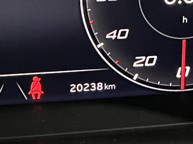 Seat IBIZA 1.0 TSI FR Black Edition / AUTOMAAT/ PANO/ PARK. SENSOREN + CAMERA/ FULL LINK/ RIJ-MODI/ LED/ NAVI/ STOEL VERWARM./ 18'' LMV