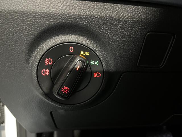 Seat IBIZA 1.0 TSI FR Black Edition / AUTOMAAT/ PANO/ PARK. SENSOREN + CAMERA/ FULL LINK/ RIJ-MODI/ LED/ NAVI/ STOEL VERWARM./ 18'' LMV