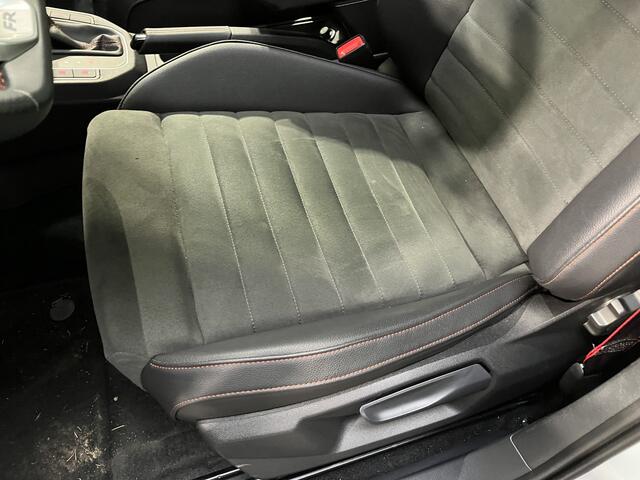 Seat IBIZA 1.0 TSI FR Black Edition / AUTOMAAT/ PANO/ PARK. SENSOREN + CAMERA/ FULL LINK/ RIJ-MODI/ LED/ NAVI/ STOEL VERWARM./ 18'' LMV