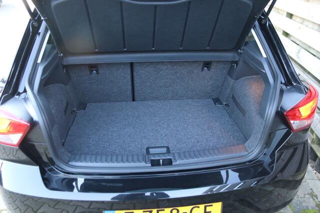 Seat IBIZA 1.0 EcoTSI Style / Apple car play / Cruise / All Season