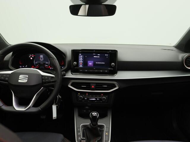 Seat IBIZA 1.0 EcoTSI FR Anniversary | Airco | Parkeersensoren v+a | Panoramadak | Lichtmetalen velgen |