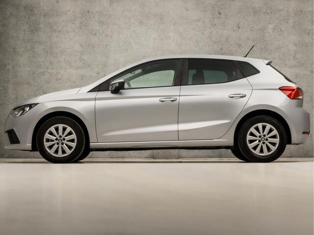Seat IBIZA 1.0 TSI Sport (APPLE CARPLAY, GROOT NAVI, CLIMATE, CAMERA, SPORTSTOELEN, GETINT GLAS, PARKEERSENSOREN, CRUISE, NIEUWSTAAT)