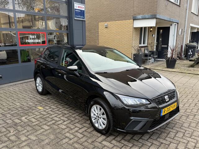 Seat IBIZA 1.0 EcoTSI Style Business Intense / Airco/ Navigatie/ Cruise/ Digitaal displ/ PDC/ Apple carplay/ LED/ LMV