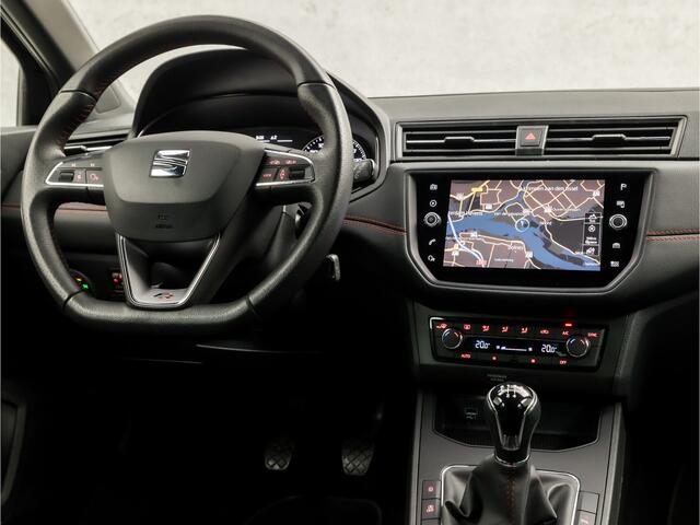 Seat IBIZA 1.0 TSI FR Intense Sport (APPLE CARPLAY, GROOT NAVI, CLIMATE, MODE KNOP, CAMERA, SPORTSTOELEN, GETINT GLAS, PARKEERSENSOREN, LM VELGEN, ZWART HEMEL, NIEUWSTAAT)
