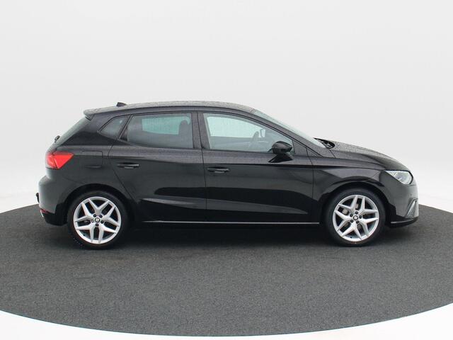 Seat IBIZA 1.0 TSi 115 Pk Automaat FR Business Intense Plus | Adaptive Cruise | Climate Control | Stoelverwarming | Navigatie | Trekhaak | Camera | Carplay | 17 Inch | 46645 Km!!