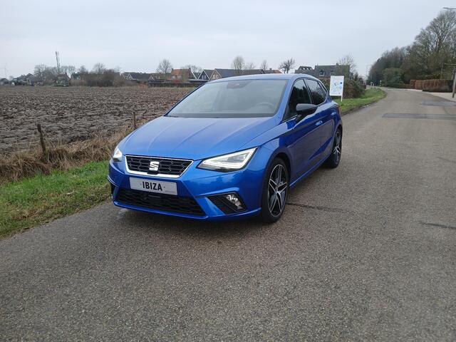 Seat IBIZA 1.0 EcoTSI FR Business Intense + Navigatie + 18 inch + Camera, 30.000 k.m.!!
