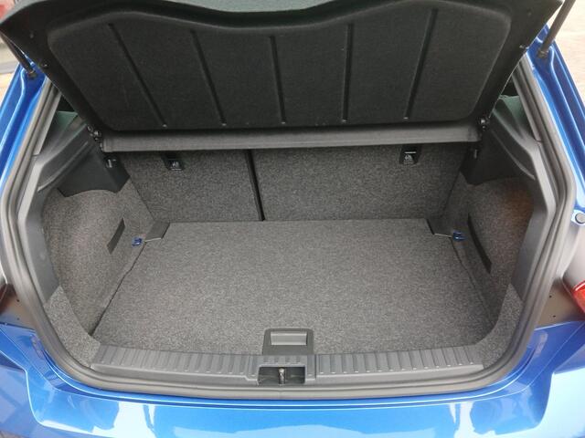 Seat IBIZA 1.0 EcoTSI FR Business Intense + Navigatie + 18 inch + Camera, 30.000 k.m.!!