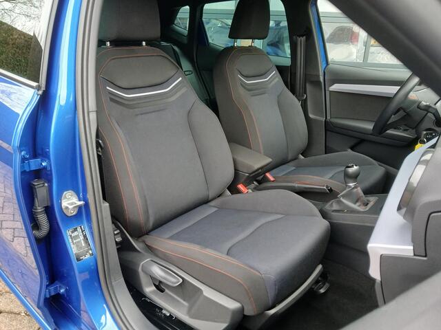 Seat IBIZA 1.0 EcoTSI FR Business Intense + Navigatie + 18 inch + Camera, 30.000 k.m.!!