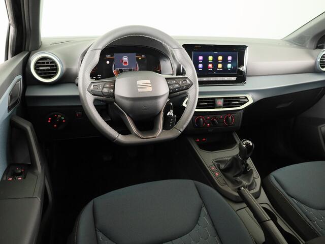 Seat IBIZA Style Plus 1.0 EcoTSI 95 PK | Midnight Black Metallic | Apple Carplay | Park Assist | Cruise Control