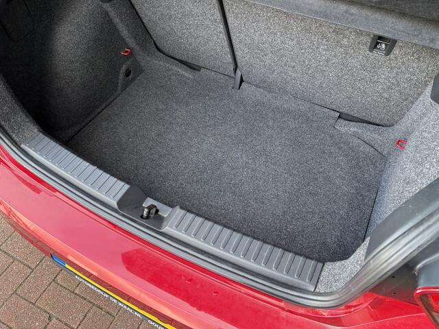 Seat IBIZA 1.0 TSi 95pk Style Business Intense 5-drs. CAMERA/CARPLAY/ADAPT.CRUISE/PDC/18INCH