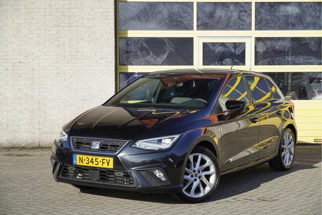 Seat IBIZA 1.0 TSI 5drs FR Business Intense BJ2021 Lmv 17" | Led V+A | Pdc | Navi | Achteruitrijcamera | App-Connect | Dashboard verlichting | Climate control | Cruise control | Verwarmde voorstoelen | Sportstoelen | Zwarte hemel | Extra getint glas