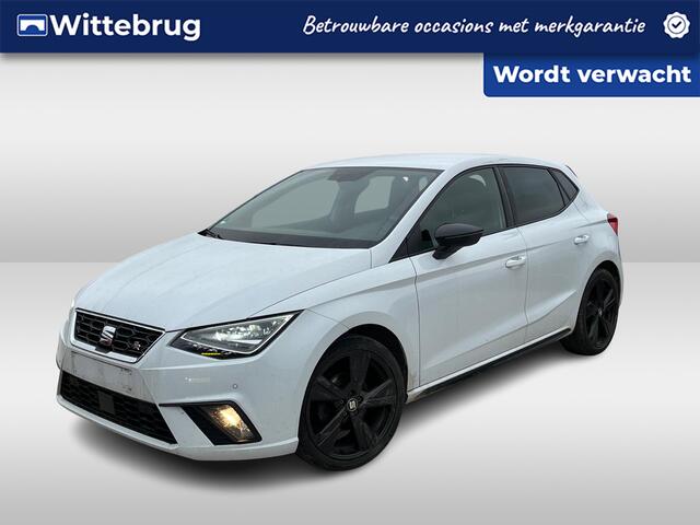 Seat IBIZA 1.0 TSI 110PK FR Black Edition / Digitale Cockpit / LED / 18" LMV / Achteruitrijcamera / Stoelverwarming
