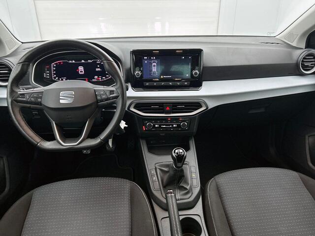 Seat IBIZA 1.0 EcoTSI Style Business Intense Navigatie Apple Carplay/Android Auto Parkeersensoren Virtual Cockpit Cruise Control Stoelverwarming Full Led Climate Control