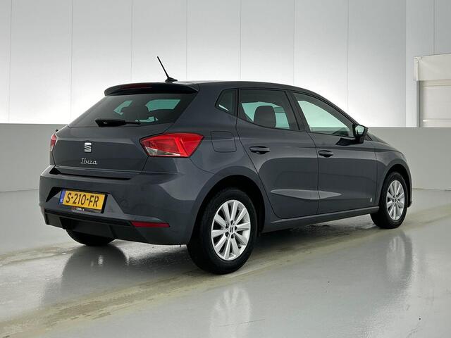 Seat IBIZA 1.0 EcoTSI Style Business Intense Navigatie Apple Carplay/Android Auto Parkeersensoren Virtual Cockpit Cruise Control Stoelverwarming Full Led Climate Control
