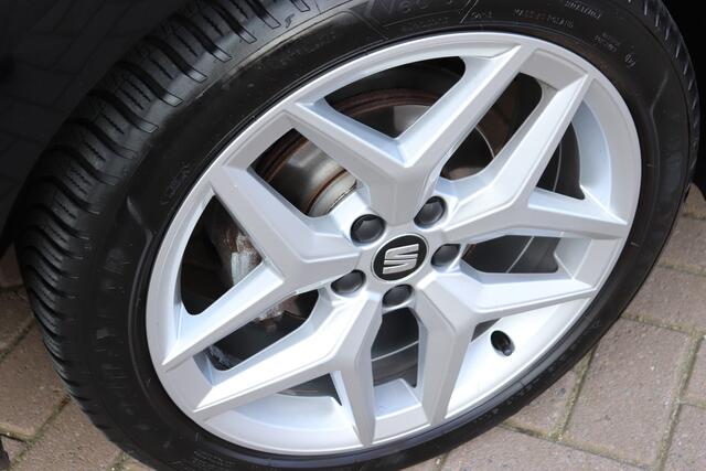 Seat IBIZA 1.0 TSI FR Business Intense Navigatie, eerste eigenaar, dealeronderhouden.