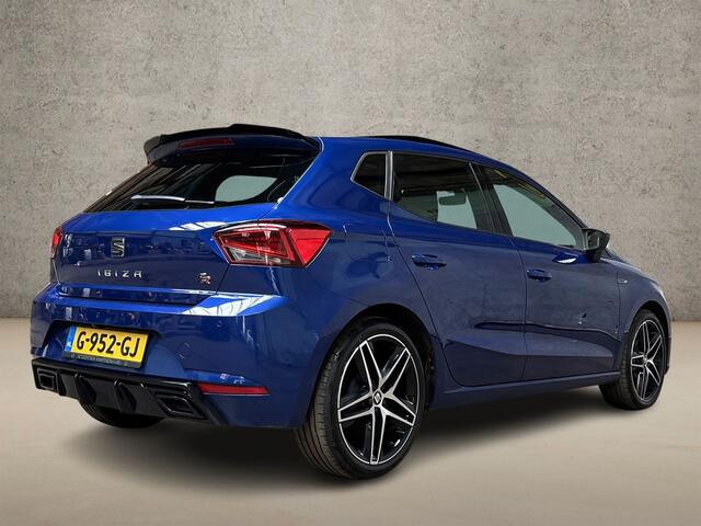 Seat IBIZA 1.0 TSI FR Intense Sport (SCHUIFDAK, VIRTUAL COCKPIT, LEDER/ALCANTARA, APPLE CARPLAY, GROOT NAVI, CAMERA, SPORTSTOELEN, CRUISE, SFEERVERLICHTING, NIEUWSTAAT)