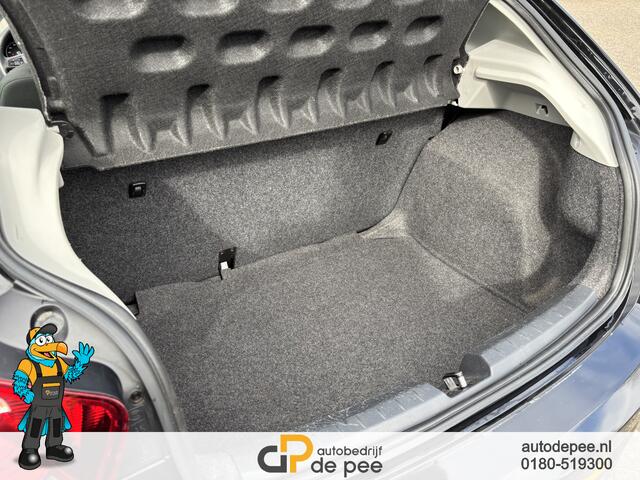 Seat IBIZA 1.0 MPI Reference GARANTIE/TREKHAAK/PDC/BLUETOOTH/LICHTMETAAL/AIRCO/CV+AB rijklaarprijs!