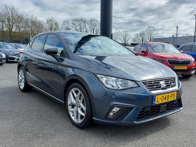 Seat IBIZA 1.0 TSI 95pk FR Business Intense | 1ste Eigenaar | Navi | Apple Carplay+Android Auto | Clima | Cruise | Rijstrook+Licht+Regensensor | Pdc V+A+Camera | Privacy Glass | Mistlampen | 17''lm
