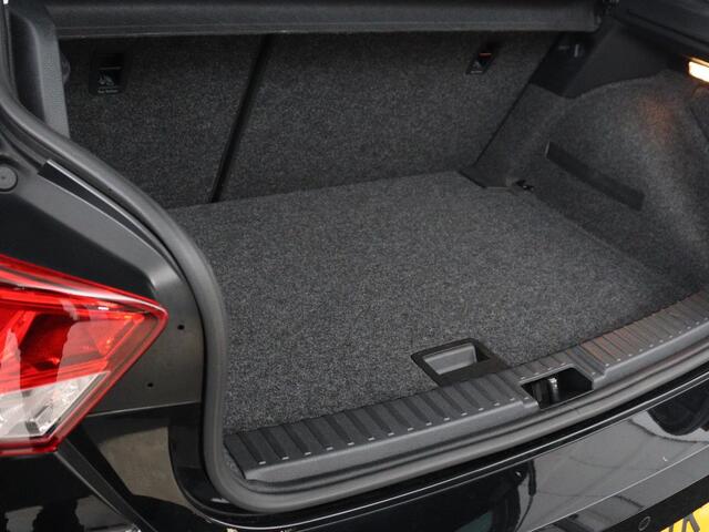 Seat IBIZA 1.0 EcoTSI Style Business Intense | Stoelverwarming | Virtual Cockpit | Carplay | Navigatie | Full LED | DAB | Parkeerhulp | Cruise control | Climate control | Getint glas