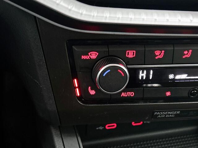 Seat IBIZA 1.0 EcoTSI Style Business Intense Navigatie Apple Carplay/Android Auto Parkeersensoren Virtual Cockpit Cruise Control Stoelverwarming Full Led Climate Control