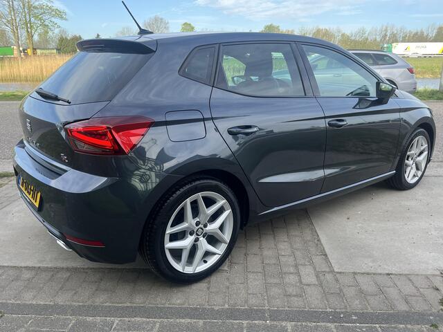 Seat IBIZA 1.0 TSI FR Business Intense /Als nieuw!! virtual cockpit / Camera / Apple Carplay - Android Auto / Cruise / 17''LMV /