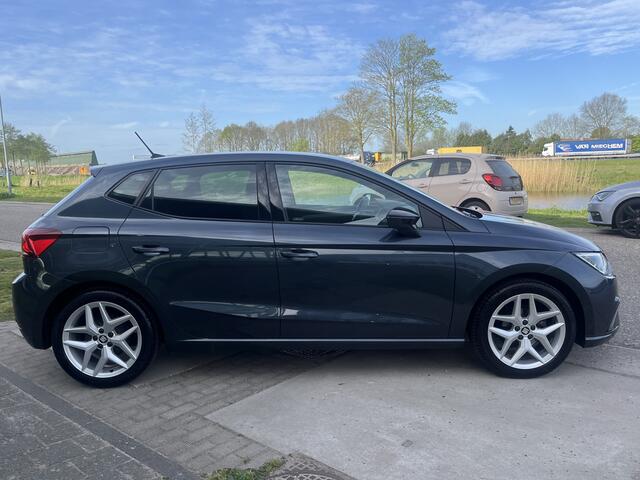 Seat IBIZA 1.0 TSI FR Business Intense /Als nieuw!! virtual cockpit / Camera / Apple Carplay - Android Auto / Cruise / 17''LMV /