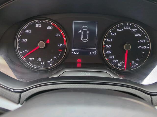 Seat IBIZA 1.0 TSI Style App-connect / Parkeersensoren / LED verlichting / Clima / Cruise control