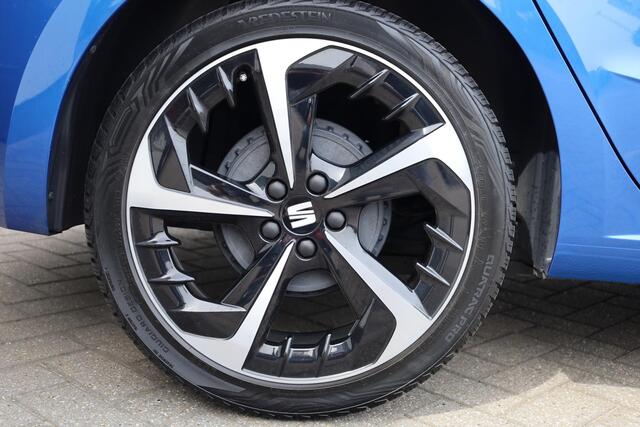 Seat IBIZA 1.0 EcoTSI FR Business Intense NL auto dealer onderhouden 18" lichtmetalen velgen, Full led, Navigatie professional, digital cockpit, camera, parkeersensoren (voor en achter), privacy glas, multifunctioneel stuurwiel, cruise control, LED dagrijverlichting