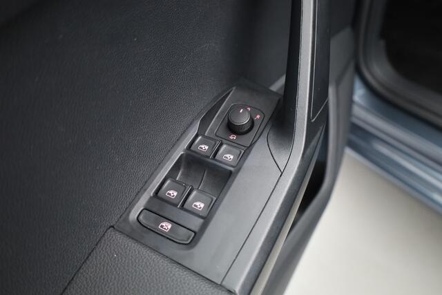 Seat IBIZA 1.0 EcoTSI Style | Apple CarPlay & Android Auto | Stoelverw. | PDC A | Clima | LED |