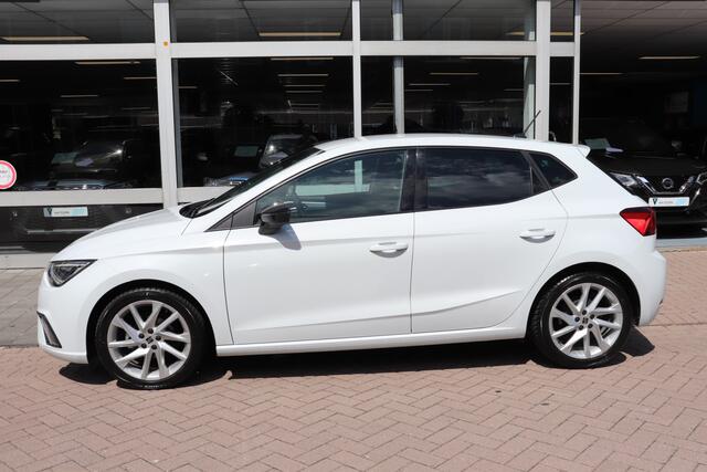Seat IBIZA 1.0 EcoTSI FR. Navigatie. Full-led.