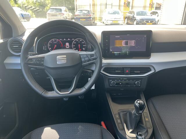 Seat IBIZA 1.0 EcoTSI 95pk Style Business Intense / Virtual cockpit / Climatcontrol / Parkeersensoren / 16'' LMV
