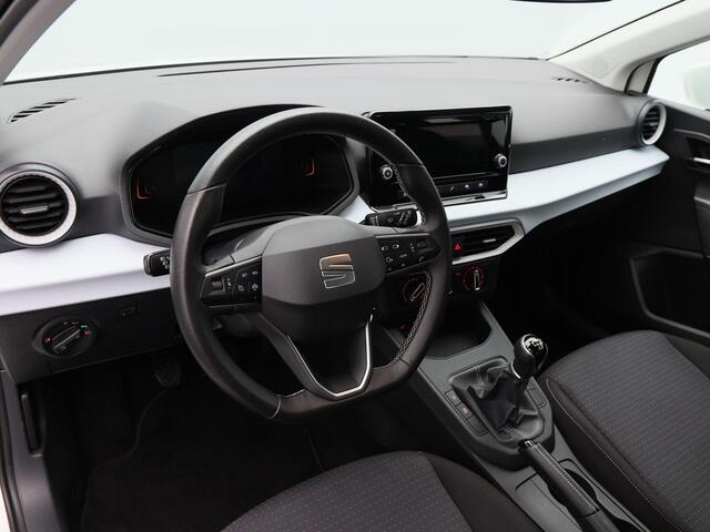 Seat IBIZA 1.0 EcoTSi Style | Cruise Control | Airco | Parkeersensoren | CarPlay | 15 Inch | 29.984 Km !!
