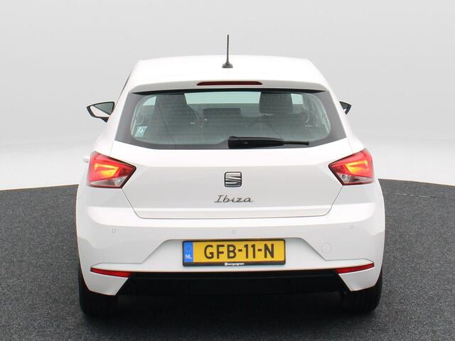Seat IBIZA 1.0 EcoTSi Style | Cruise Control | Airco | Parkeersensoren | CarPlay | 15 Inch | 29.984 Km !!