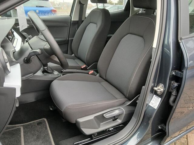 Seat IBIZA 1.0 TSI (116pk) Style Business Connect + Camera + Carplay + Dodehoek detec. + Winterpakket etc.