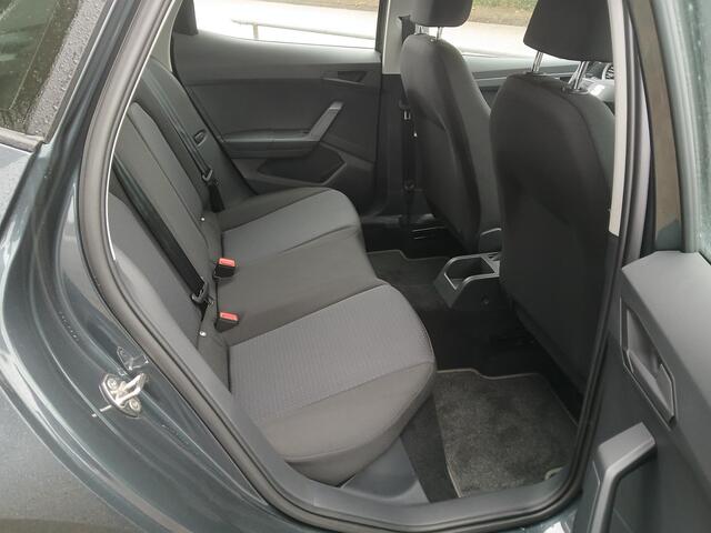 Seat IBIZA 1.0 TSI (116pk) Style Business Connect + Camera + Carplay + Dodehoek detec. + Winterpakket etc.