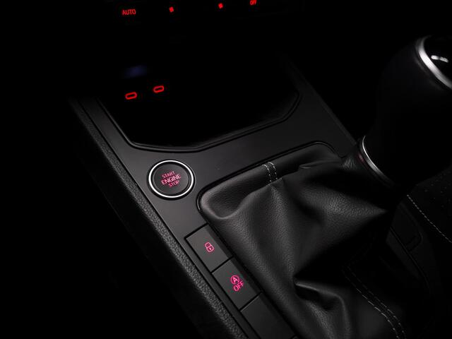 Seat IBIZA 1.0 EcoTSI | Panoramadak| Black edition | LED | Keyless | Camera | Carplay | 18" |