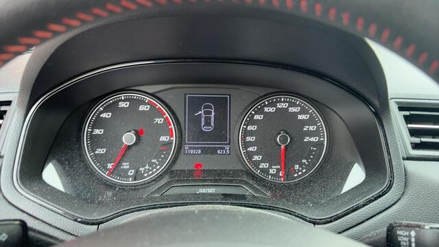 Seat IBIZA 1.0 TSI FR Business Intense CAMERA / CARPLAY / NAVI / CLIMA / PDC / BLUETOOTH / CRUISE / NL-AUTO