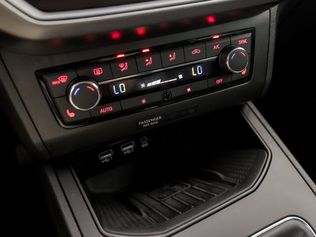 Seat IBIZA 1.0 Beats Sport (APPLE CARPLAY, GROOT NAVI, CLIMATE, STOELVERWARMING, BEATS AUDIO, SPORTSTOELEN, LM VELGEN, GETINT GLAS, CRUISE, NIEUWSTAAT)