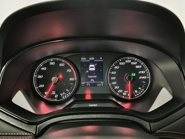 Seat IBIZA 1.0 TSI FR Business Intense | Panoramadak | Apple Carplay/Android Auto | Lichtmetalen velgen 17"