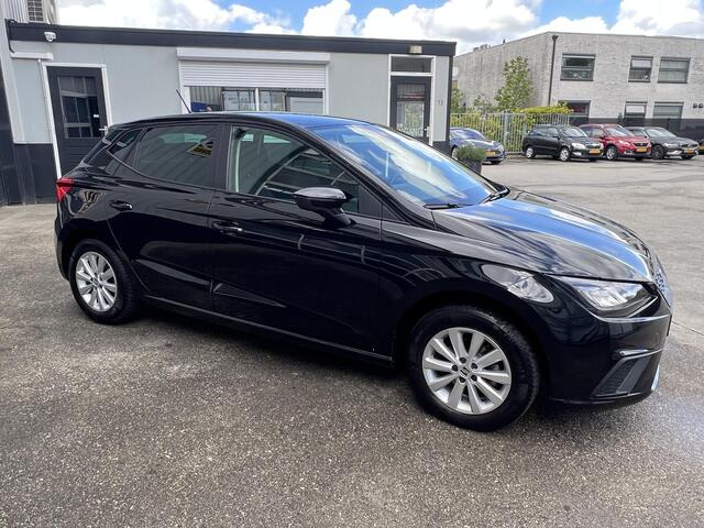 Seat IBIZA 1.0 EcoTSI Style Business Connect Apple CarPlay Stoelverw. PDC Lm velg Navi Virtual Cockpit LED