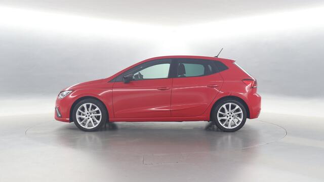 Seat IBIZA 1.5 TSI 150pk FR Sport DSG / Navigatie via App Connect / Full-LED / Parkeersensoren Half september beschikbaar TH