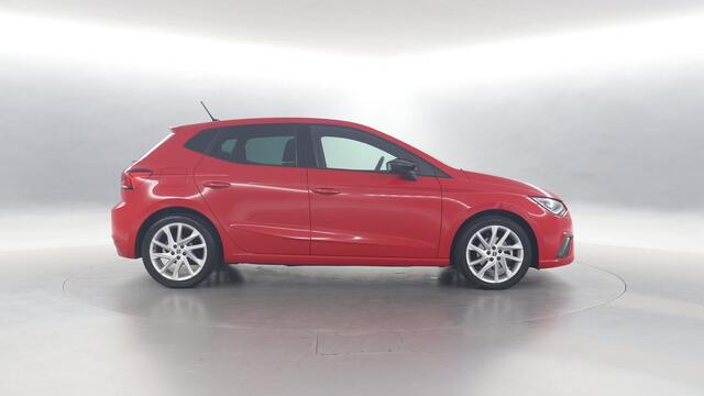 Seat IBIZA 1.5 TSI 150pk FR Sport DSG / Navigatie via App Connect / Full-LED / Parkeersensoren Half september beschikbaar TH
