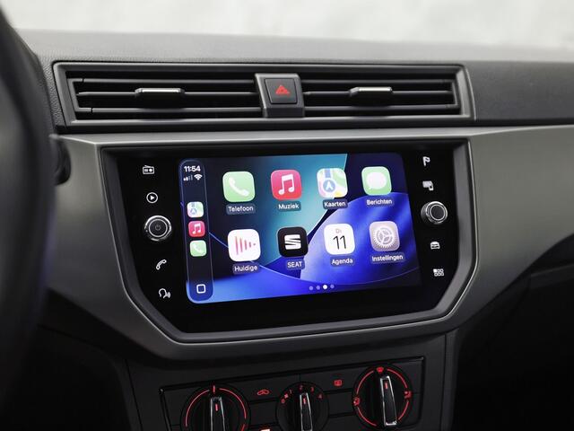 Seat IBIZA 1.0 TSI Business Sport (GROOT NAVI, APPLE CARPLAY, GETINT GLAS, CAMERA, CRUISE, LM VELGEN, NIEUWE APK, NIEUWSTAAT)
