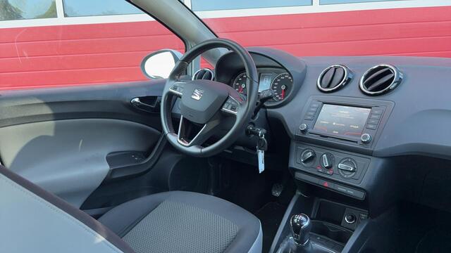 Seat IBIZA 1.0 EcoTSI Style Connect CARPLAY / NAVI / AIRCO / PDC / BLUETOOTH / CRUISE / NL-AUTO