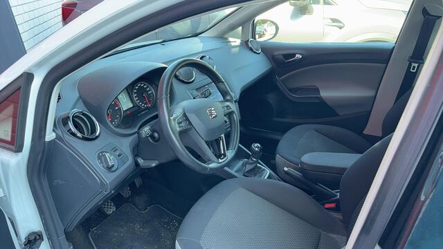 Seat IBIZA 1.0 EcoTSI Style Connect CARPLAY / NAVI / AIRCO / PDC / BLUETOOTH / CRUISE / NL-AUTO