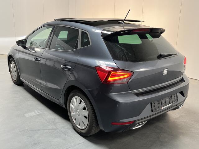 Seat IBIZA 1.0 TSI FR Black edition / AUTOMAAT/ PANODAK/ CRUISE/ DIGITAL DASH/ NAVI/ FULL LINK/ CLIMATE/ STOELVERWARMING/ KEYLESS/ PARK. SENSOREN + CAMERA/ 18" LMV